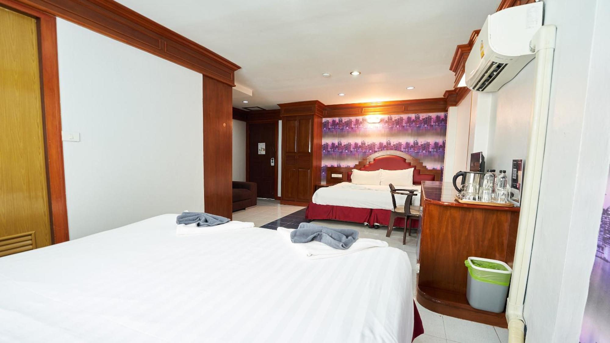 Lime Hotel Patong Стая снимка