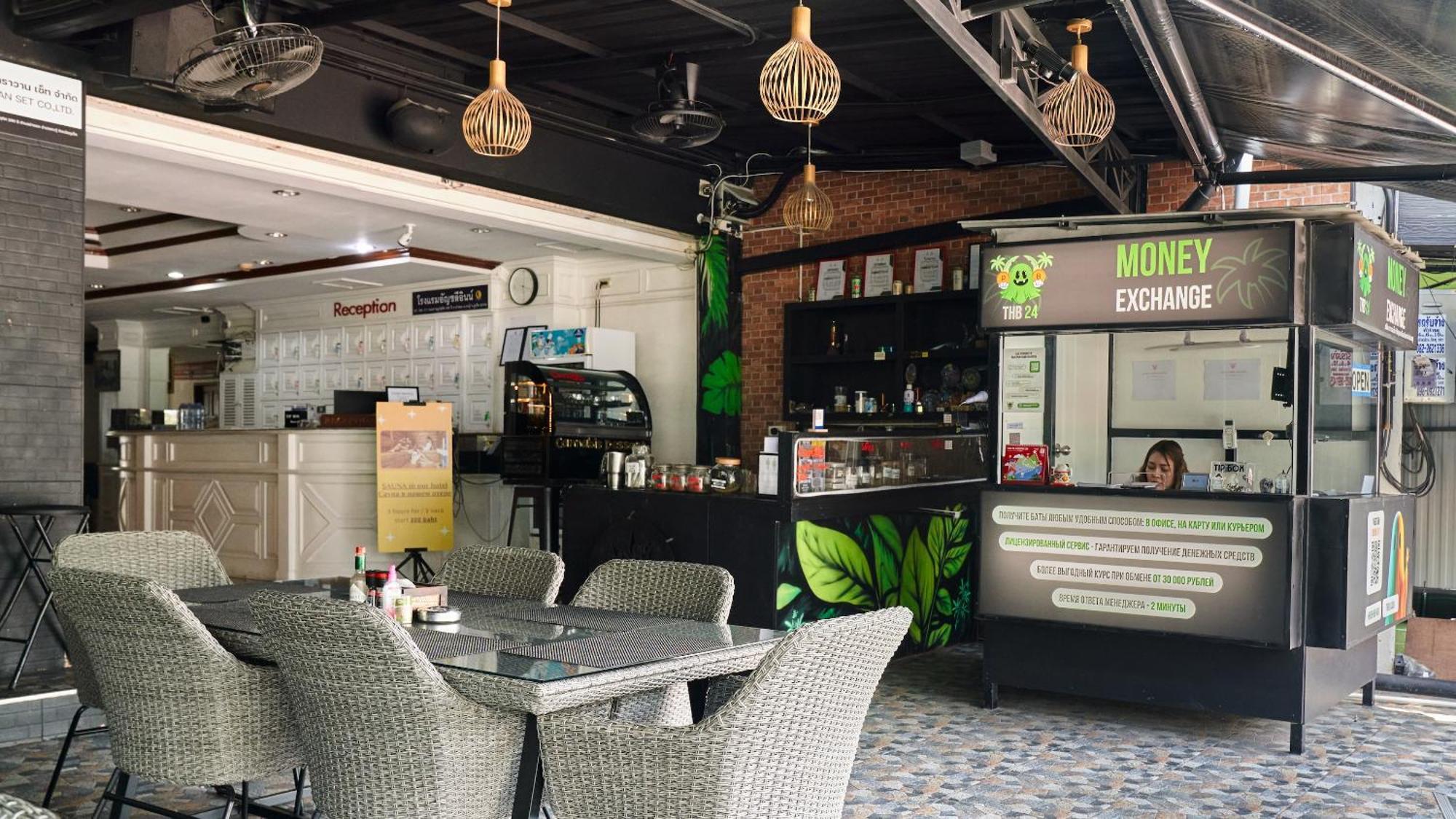 Lime Hotel Patong Екстериор снимка